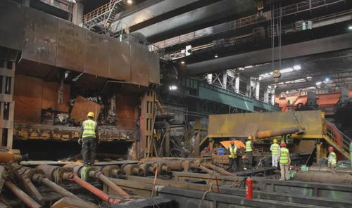 河钢舞钢第一轧钢厂大检修掠影 水电维修材料的“隐形战场”